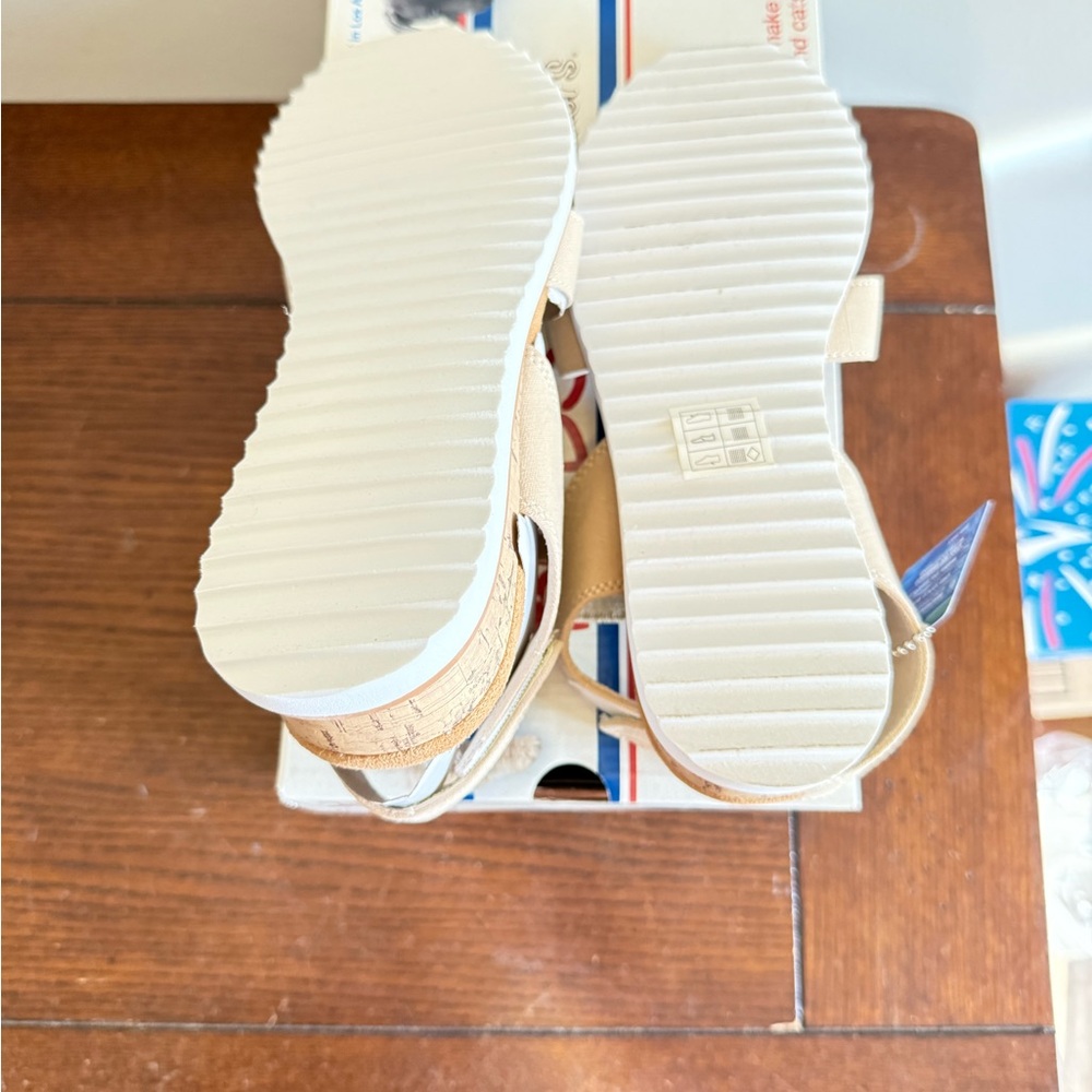 Skechers Bobs Desert Kiss sandals wedge tan 7 NEW - Picture 5 of 7